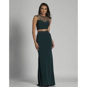 Dave & Johnny Evening gown sz 8 NWT